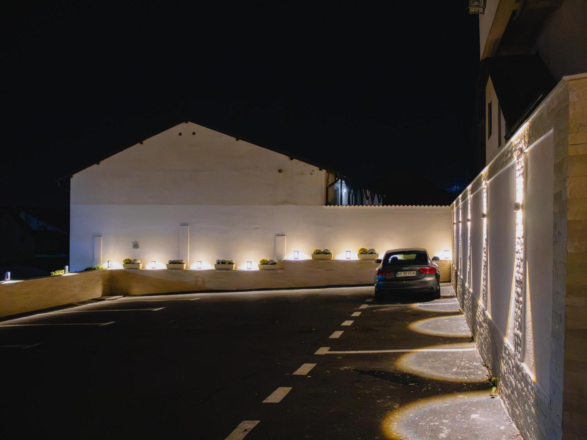 Casa Munteneasca Alessandro Pitesti Exterior photo